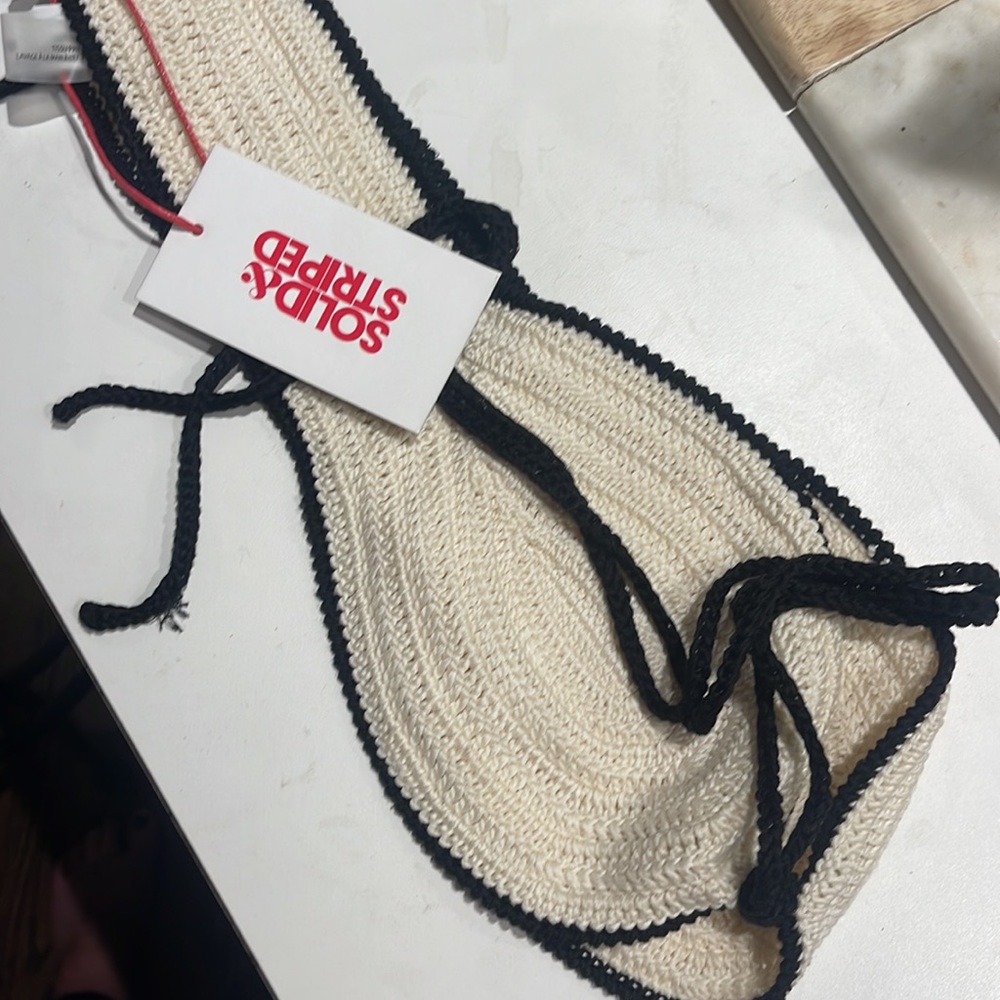 Brand new w/ tags! Solid & Striped Azela bikini top & matching bottoms! Size M